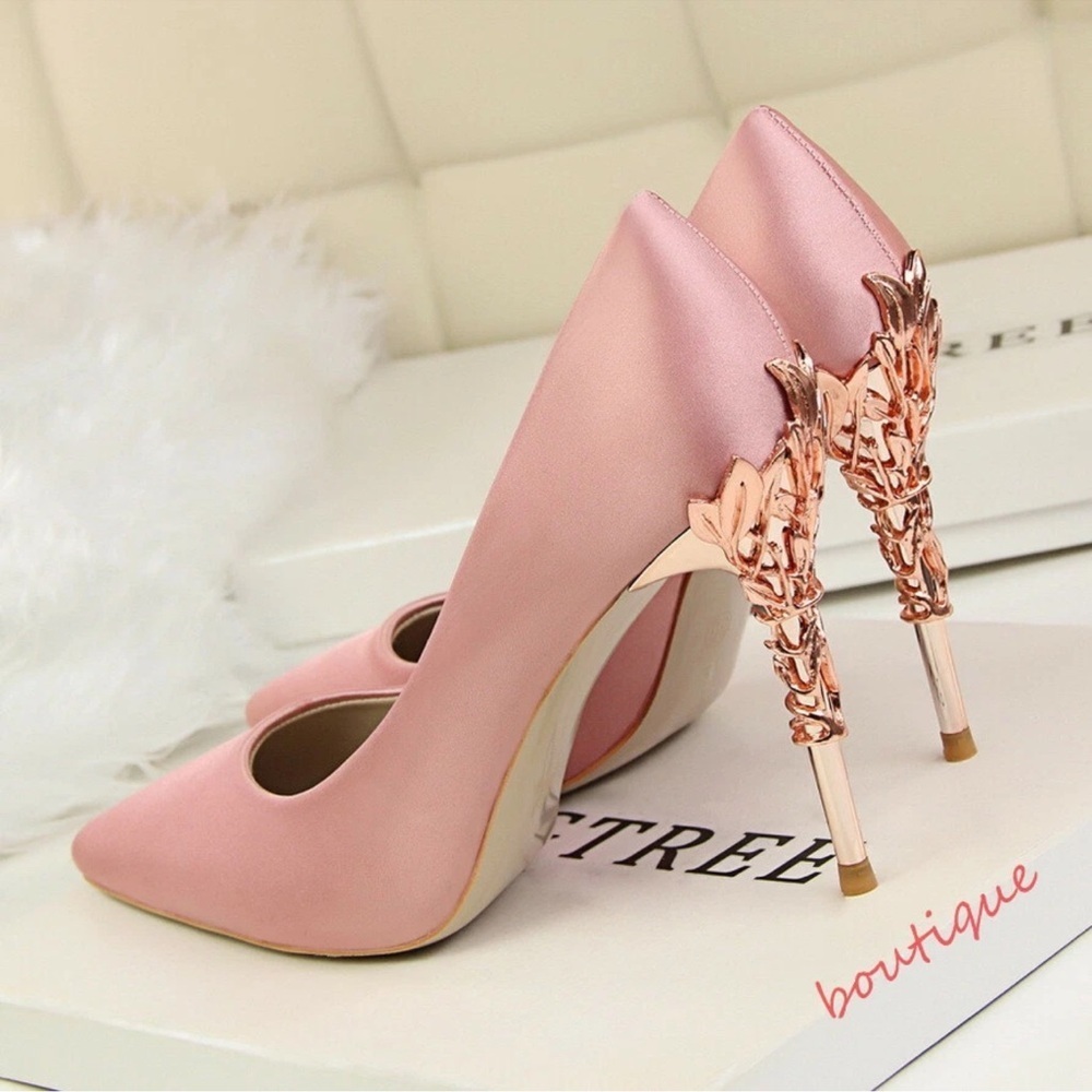 Blush Satin Bridal Shoes, Pointed Toe with Rose Gold Filigree Vine Heel.